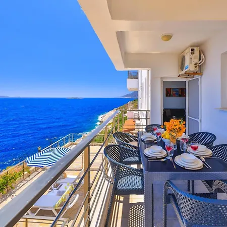 Panaroma Meis Suits * Kaş