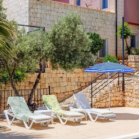 Panaroma Meis Suits * Kaş