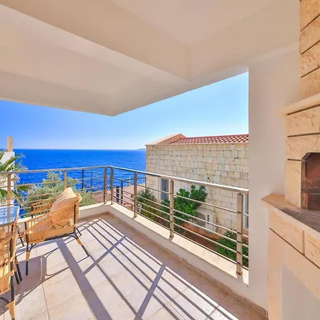 Panaroma Meis Suits Feriehus Kaş