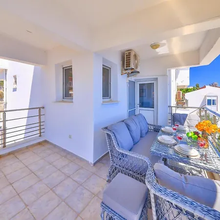 Panaroma Meis Suits Feriehus *