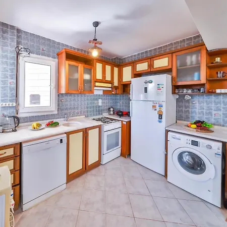 Panaroma Meis Suits Дом отдыха *